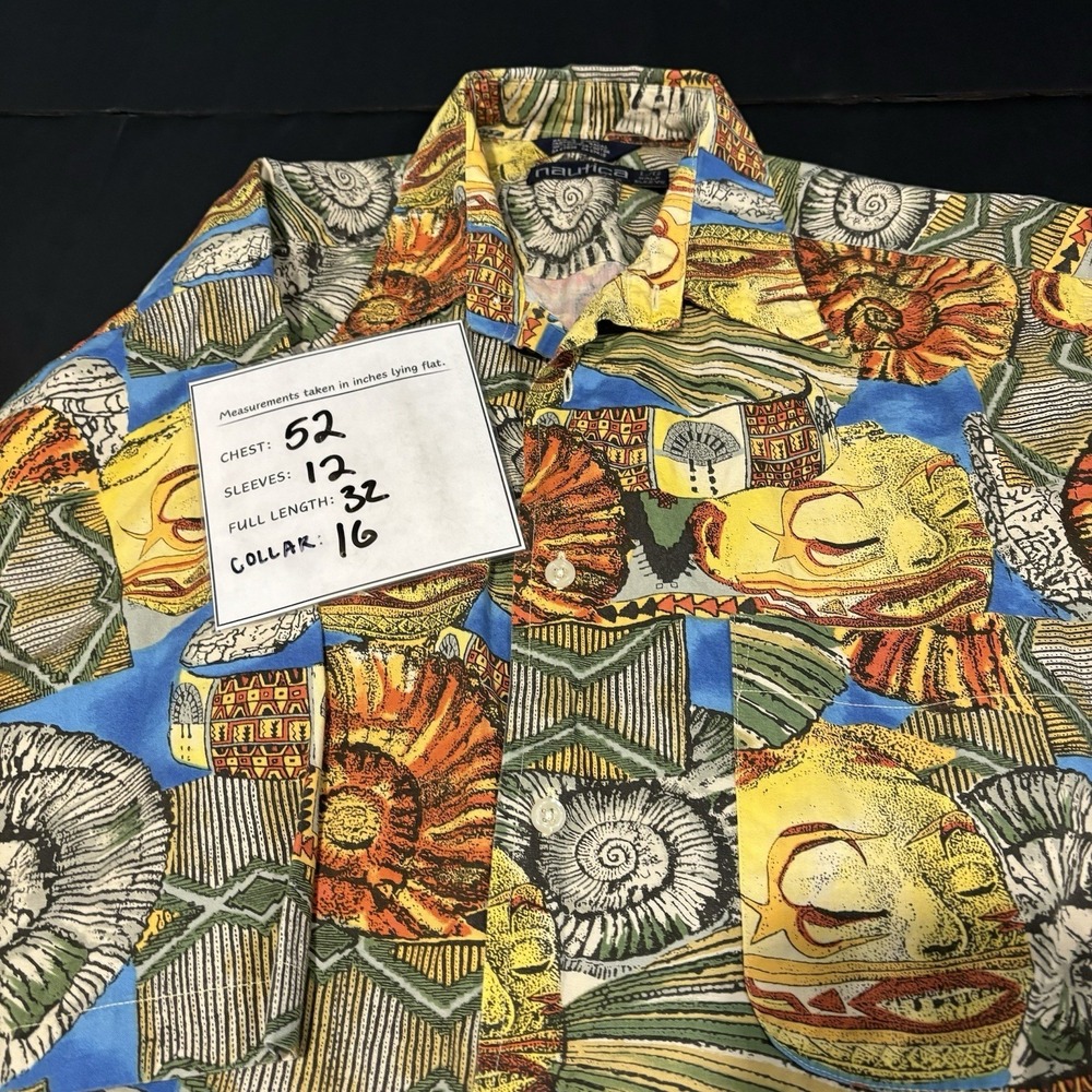 Nautica Vintage Men's Short Sleeve Button Up Multicolor- Size Large - Picture 3 of 4